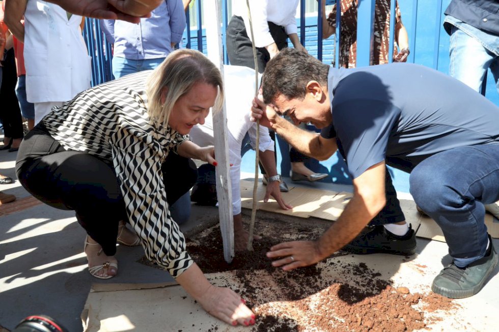 VEREADORES CELEBRAM REABERTURA DA UBS DO JARDIM OURO VERDE