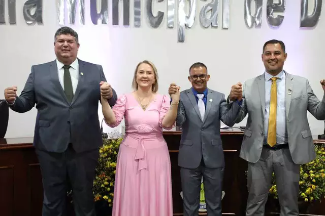 CÂMARA INICIA ANO LEGISLATIVO PRECISANDO 'CORTAR A PRÓPRIA CARNE'