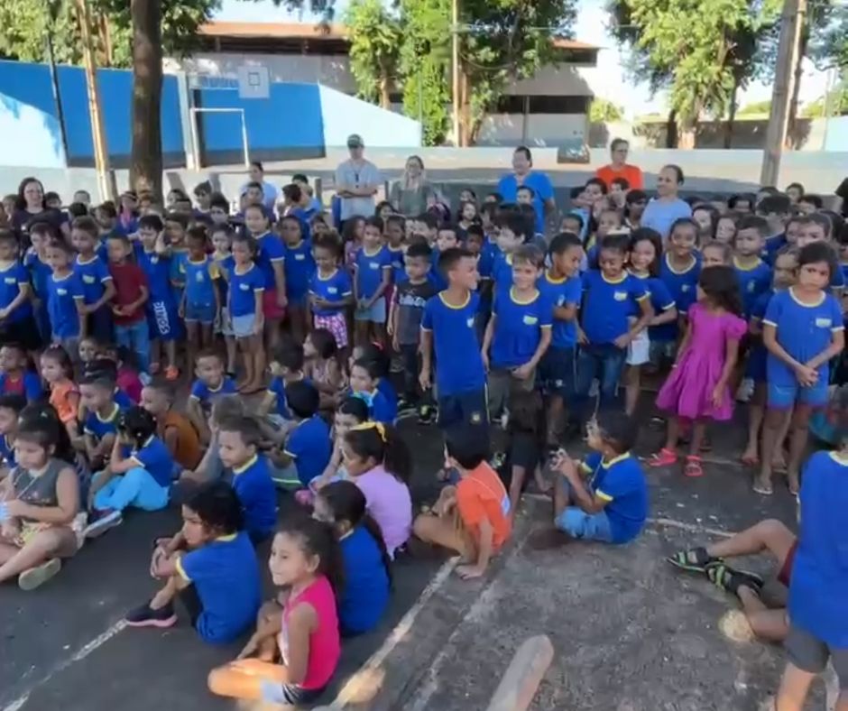 NA ESCOLA CLORI BENEDETTI, MARÇAL REAFIRMA COMPROMISSO COM A EDUCAÇÃO