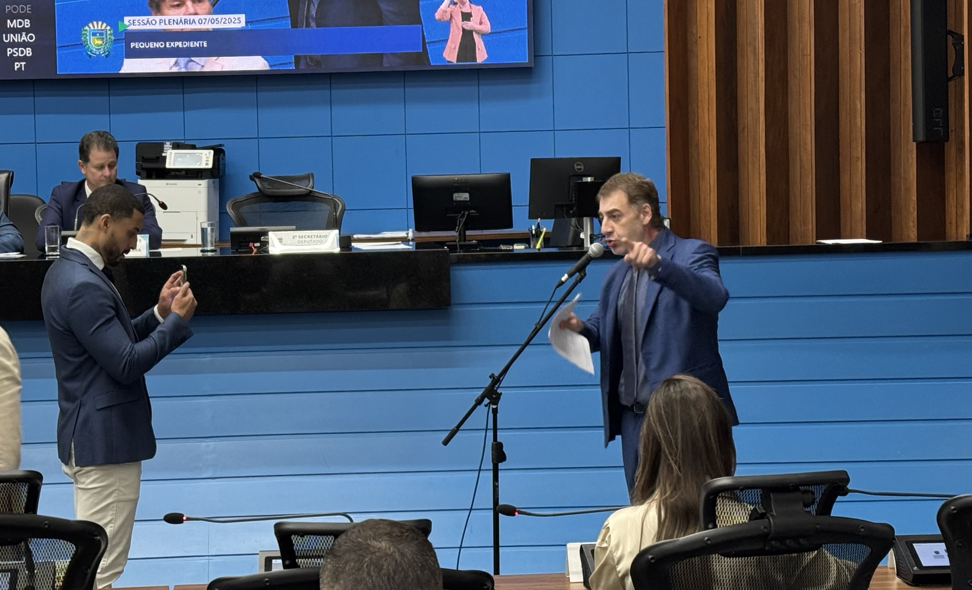 DEPUTADO CRITICA ‘PREFEITO TIKTOKER’ E QUESTIONA GESTÃO EM DOURADOS