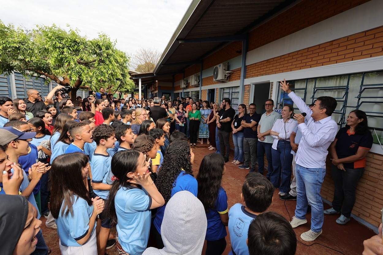 MARÇAL INAUGURA ESPAÇO PARA PESSOAS SURDAS E COM DEFICIÊNCIA AUDITIVA